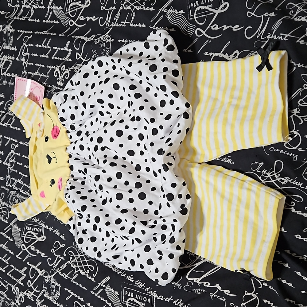 A romper with pant 👖 set.